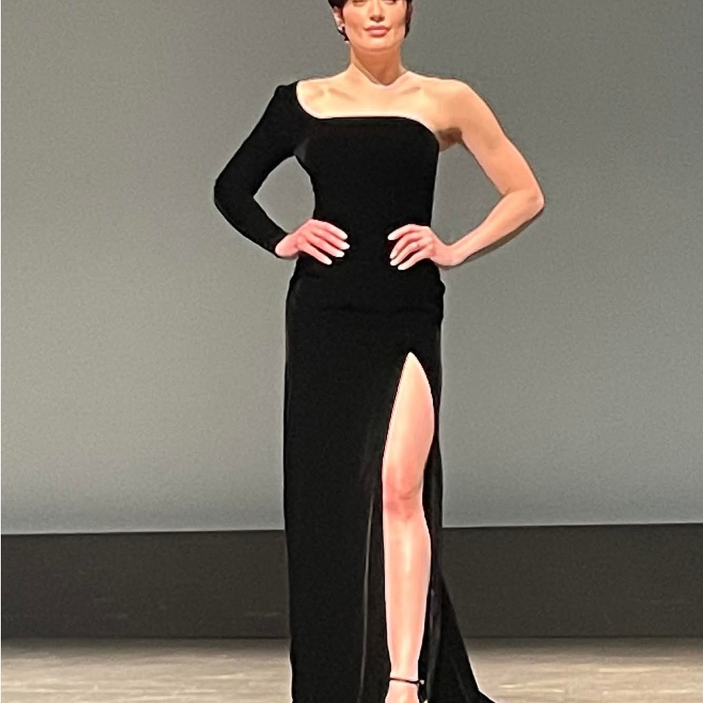 Sherri Hill Black One-Shoulder Gown